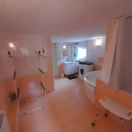 Na Kopci 84 Appartement Stare Krecany Buitenkant foto
